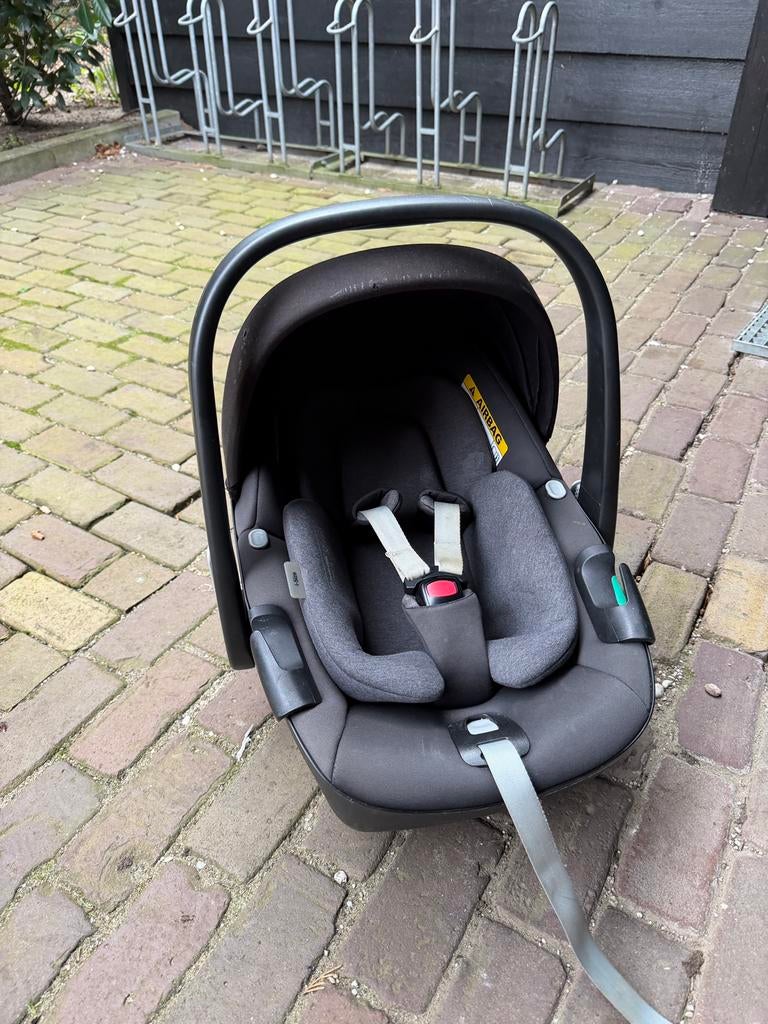 Maxi cosi Pebble 360 essential black, Ophalen, Autogordel of Isofix, Gebruikt, 0 t/m 13 kg