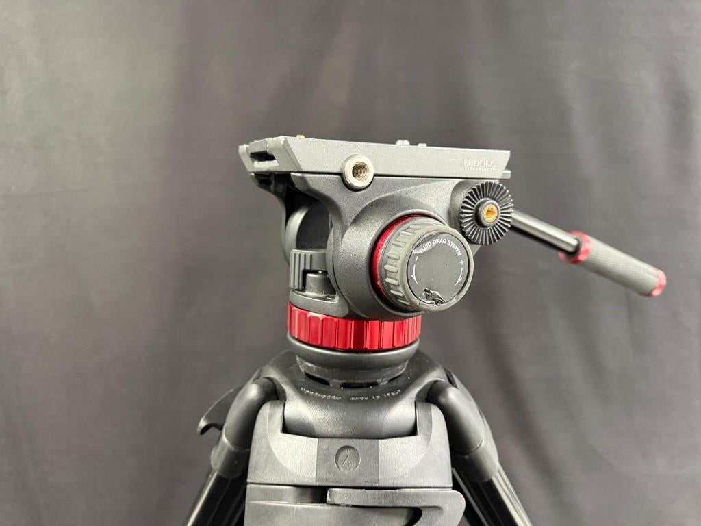 Manfrotto MVH502A + 546BK PRO Videostatief (KIT), Audio, Tv en Foto, Fotografie | Statieven en Balhoofden, Ophalen, Driepoot, Zo goed als nieuw