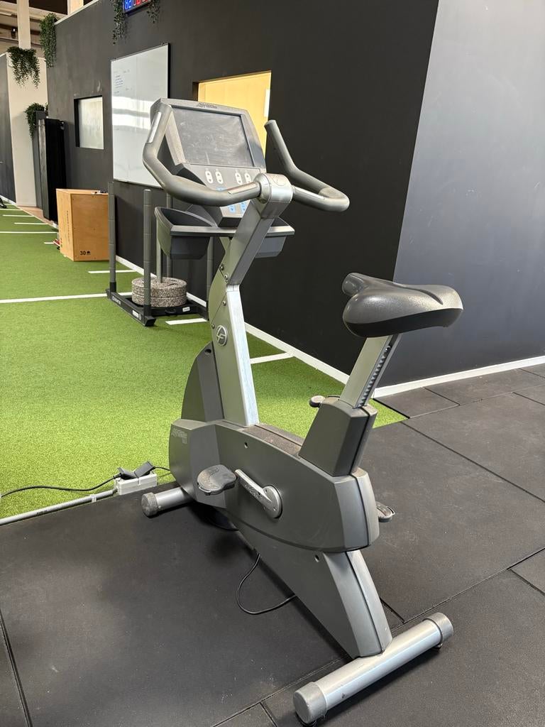 Hometrainer - Professioneel & Duurzaam (Merk: Life Fitness), Ophalen, Gebruikt, Metaal, Benen