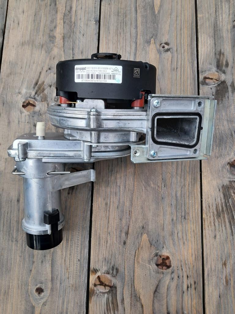 Nefit trendline ventilator 7746900446 inclusief venturi, Gebruikt, Cv-ketel of Combi-ketel, Minder dan 60 cm, Ophalen of Verzenden