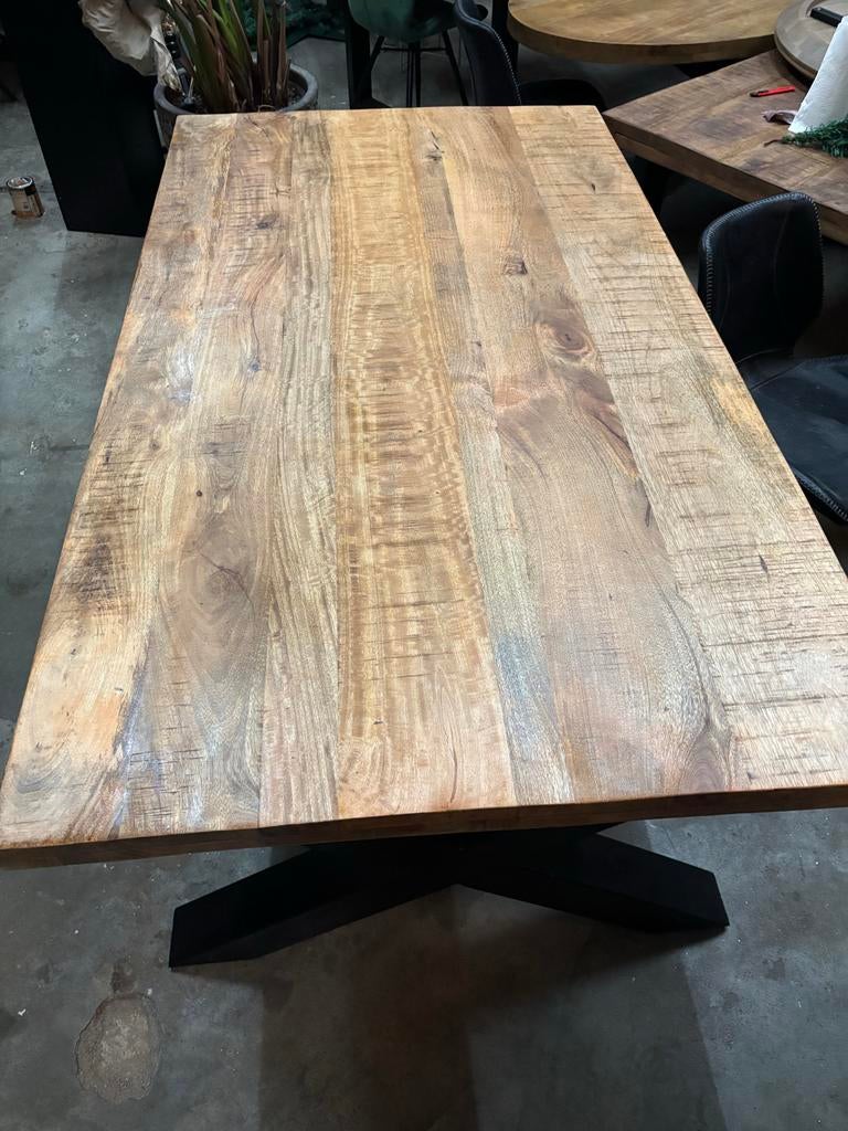 Mangohouten Eettafel 200x100 cm - Showroommodel, Huis en Inrichting, Tafels | Eettafels, Ophalen, 100 tot 150 cm, 200 cm of meer