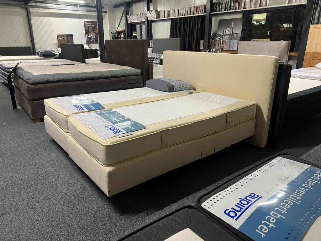 Elektrische Auping boxspring 180x210 crème event. Hästens, Ophalen, 210 cm, Tweepersoons, Zo goed als nieuw