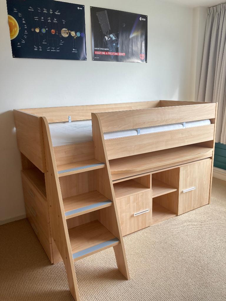 Bed-bureau combinatie, Huis en Inrichting, Slaapkamer | Stapelbedden en Hoogslapers, Gebruikt, Hoogslaper, 90 cm, 200 cm, Eenpersoons