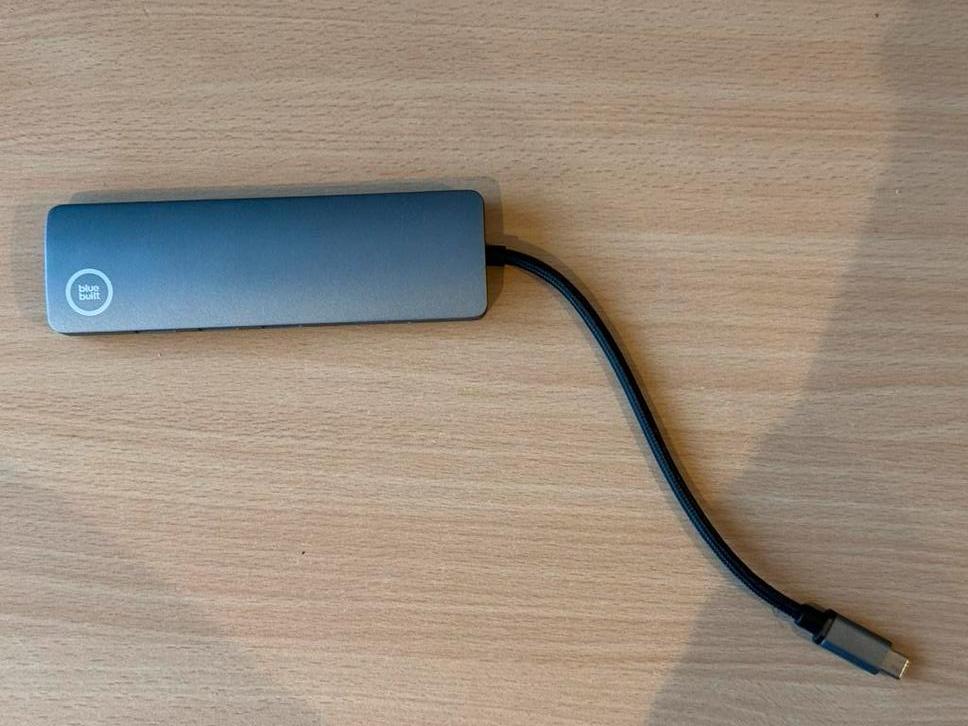Bluebuilt USB C 9 in 1 Laptop Docking Station, Ophalen of Verzenden, Gebruikt, Docking station, Laptop