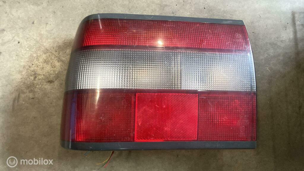 Achterlicht links Volvo 850 ('91-'96) 9133720, Auto-onderdelen, Verlichting, Gebruikt, Ophalen of Verzenden, Volvo, Volvo