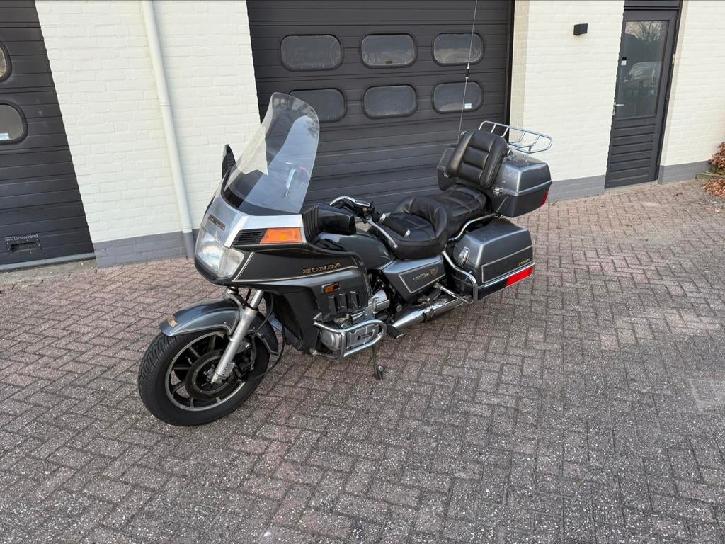 Honda GL1200 Gold Wing 1984, Particulier, Toermotor