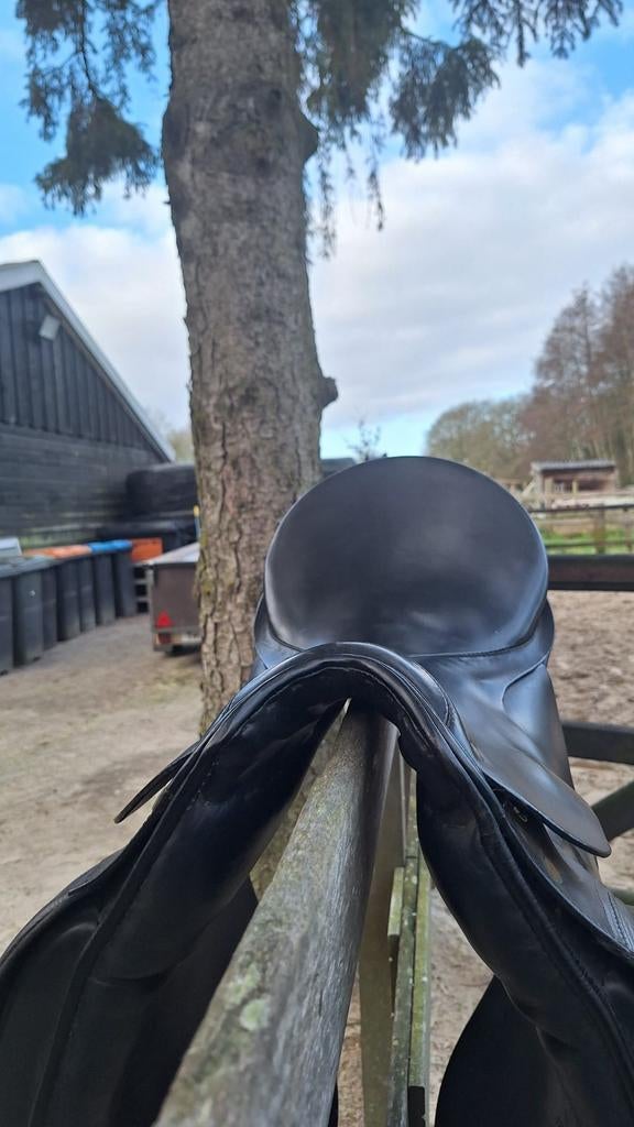 Zo goed als nieuw zadel, Ophalen of Verzenden, Zo goed als nieuw, Dressuur