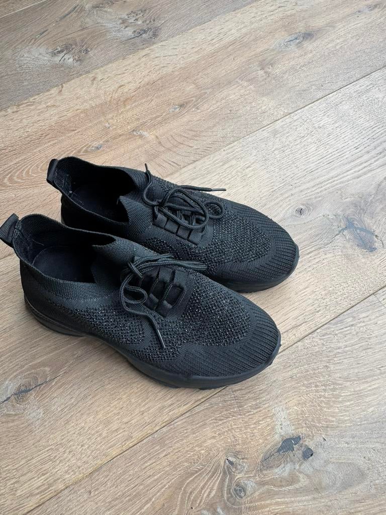 Z.g.a.n., Zwart, Ophalen of Verzenden, Sneakers of Gympen, Zo goed als nieuw