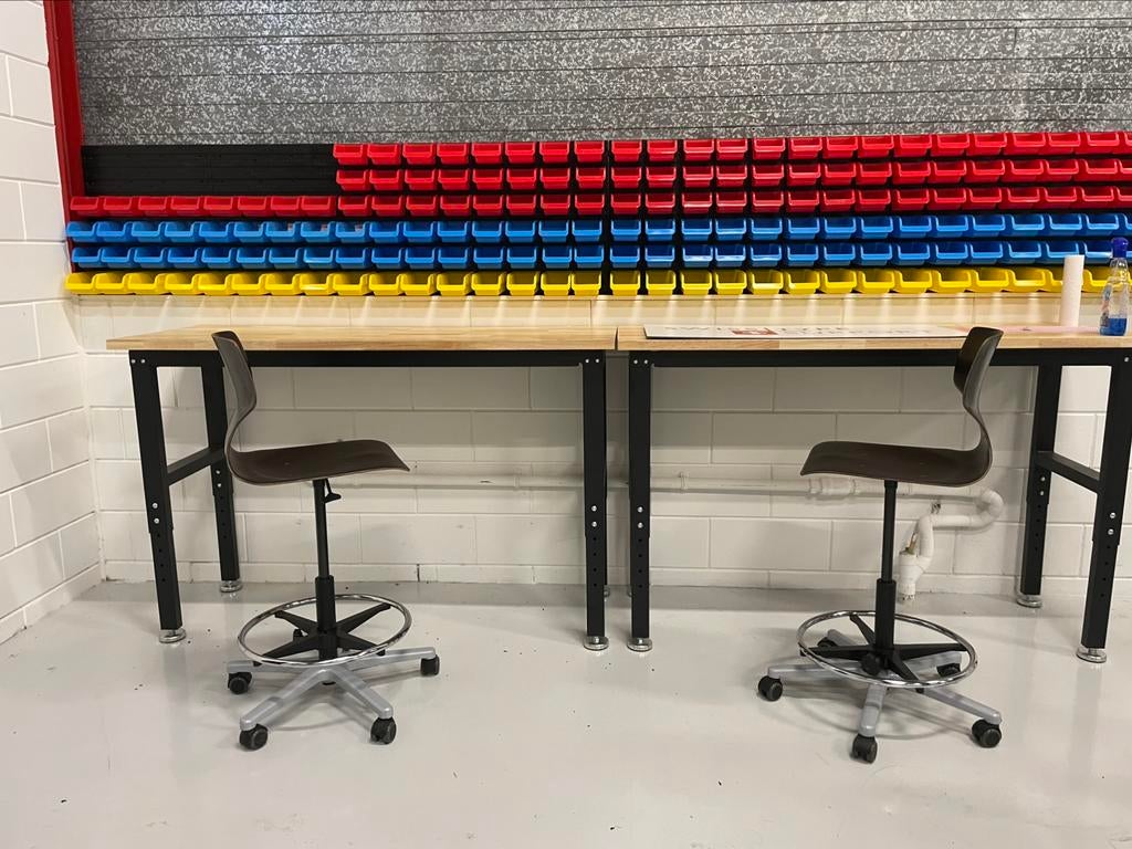 Werkbank stoelen 30 stuks beschikbaar
