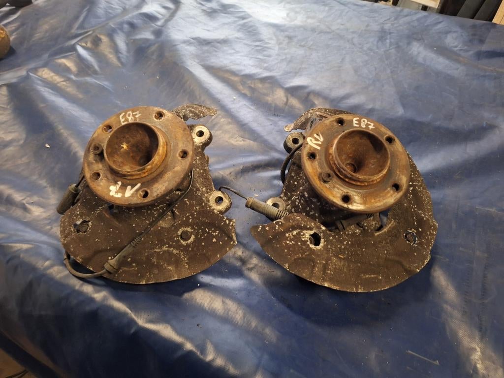Fusee wiellager links en rechts Bmw E87, Auto-onderdelen, Ophalen, Gebruikt, Bmw, Bmw