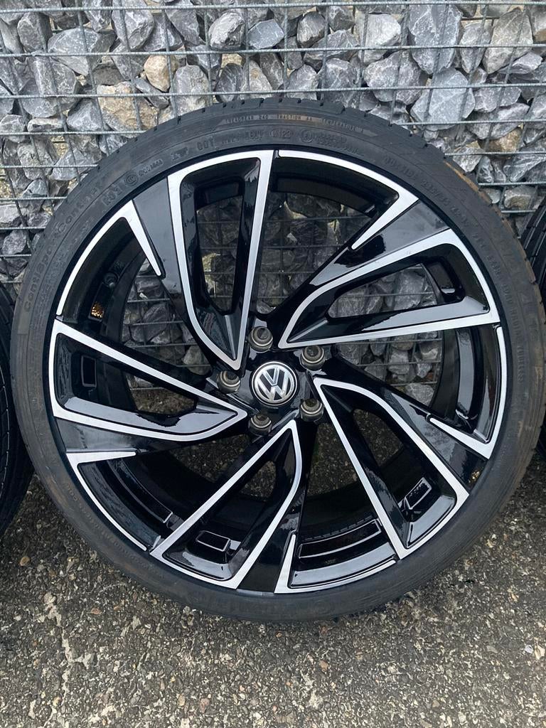 19 inch Volkswagen Adelaide velgen 5x112 Golf 6 7 8 Pirelli, 19 inch, Velg(en), Nieuw, Ophalen of Verzenden