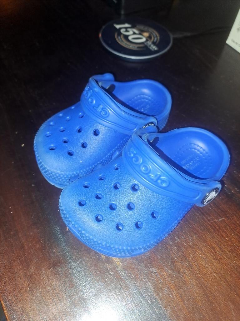 crocs maat 20/21 zeer weinig gedragen., Ophalen, Zo goed als nieuw, Jongetje of Meisje, Schoentjes