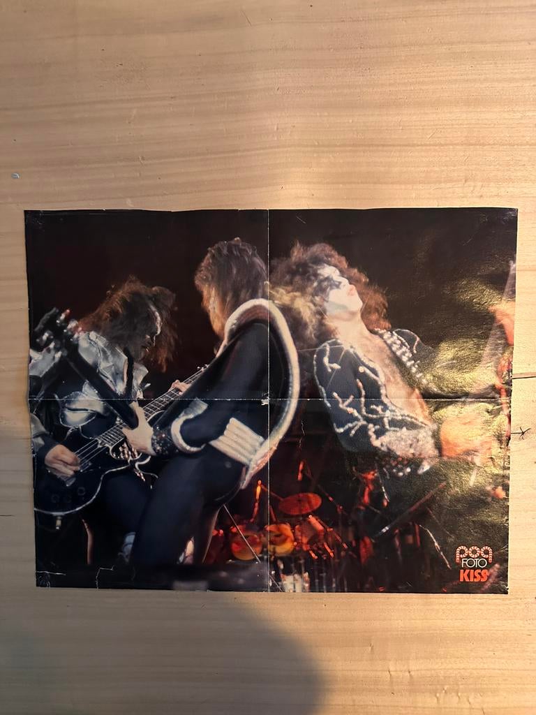 Kizz/Kiss vintage Popfoto poster 1980s, Ophalen of Verzenden, Zo goed als nieuw, Poster, Artwork of Schilderij