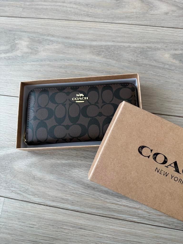 Coach Portemonnee, Sieraden, Tassen en Uiterlijk, Portemonnees, Bruin, Guess, Ophalen of Verzenden, Zo goed als nieuw