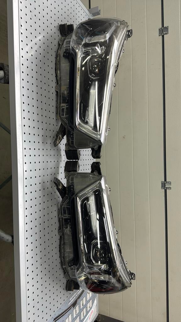 Koplampen full led hilux gr-sport, Auto-onderdelen, Verlichting, Ophalen of Verzenden, Nieuw, Toyota