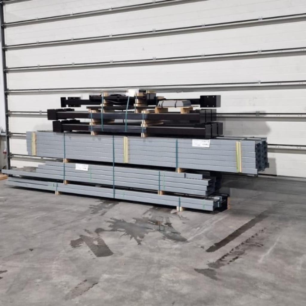 Entresolvloe r/ Verdiepingsvloer 20x5m - 3m hoog - Compleet