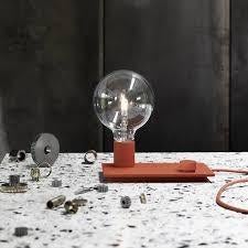 Muuto control tafel lamp rood, Ophalen, Zo goed als nieuw, Metaal, Minder dan 50 cm