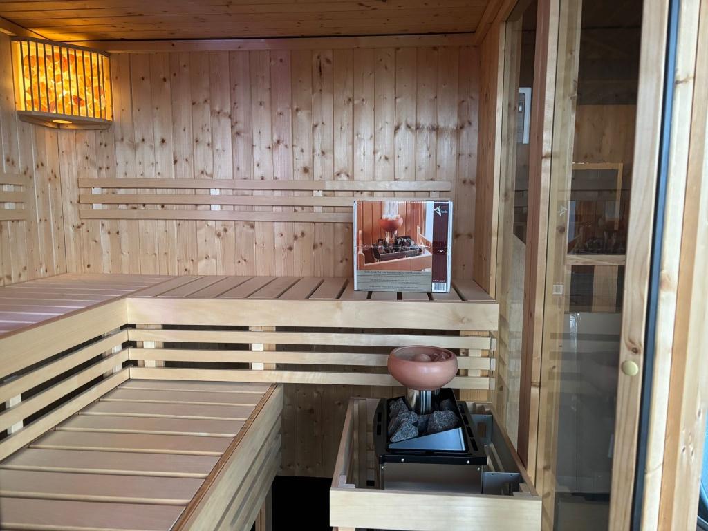 karibu Ainur 9KW Sauna I Veel glas I Samenstellen, Ophalen, 8431 NA, Buurstede 17, Wellness4Fun, Fins of Traditioneel