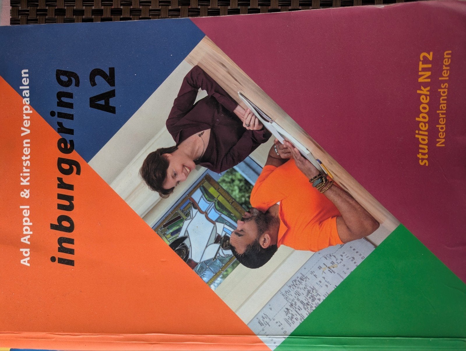 Inburgering A2 studieboek NT2 Nederlands leren, Ophalen of Verzenden, Alpha, Overige niveaus, Ad Appel & Kirsten Verpaalen