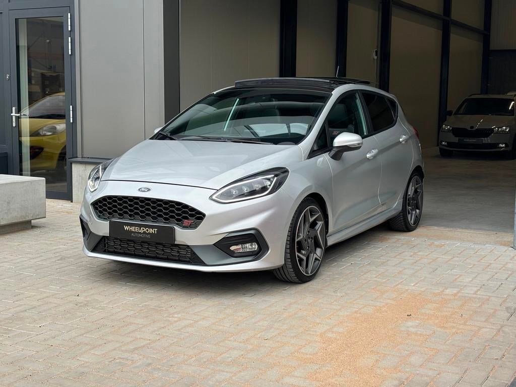Ford FIESTA ST-3 Performance 200PK|Pano|B&O|Navi|Recaro, Voorwielaandrijving, Gebruikt, Alcantara, Handgeschakeld