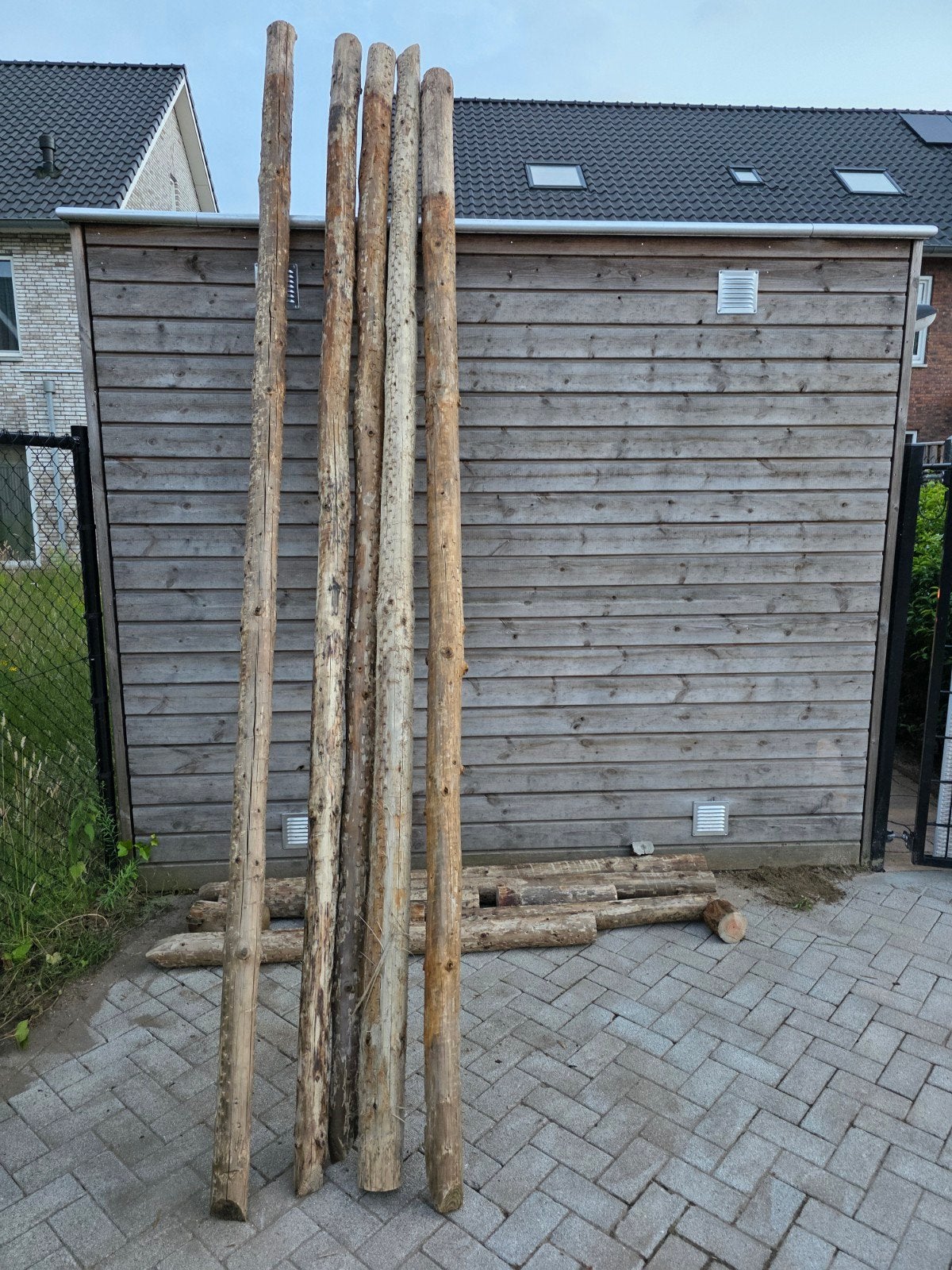 Kastanjehouten palen, Tuin en Terras, Palen, Balken en Planken, Gebruikt, Palen, Ophalen of Verzenden, Hardhout