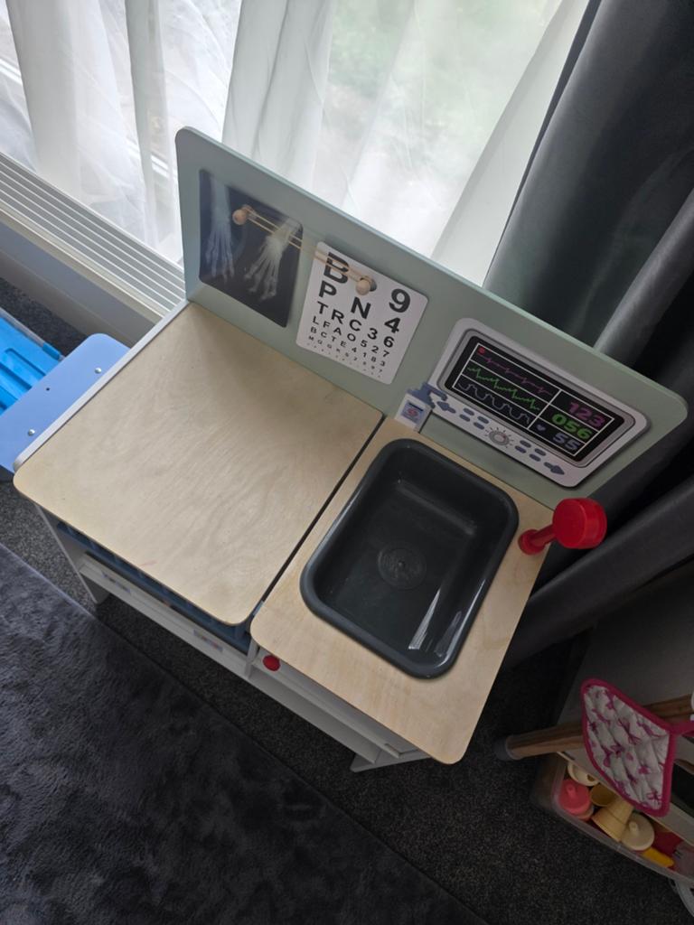 Speel commode - dierenarts, Ophalen, Gebruikt, Babypop