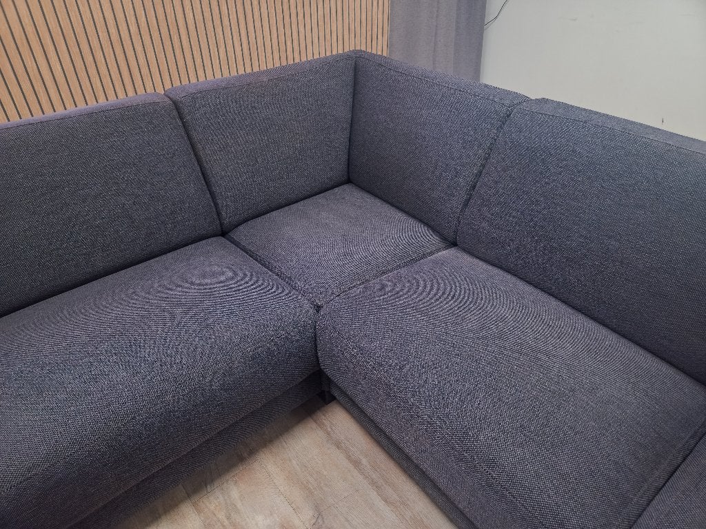 Mooi Groot Antraciet Hoekbank, Huis en Inrichting, Banken | Bankstellen, Info@banxtel.nl, Gebruikt, Overige maten, Hoekbank