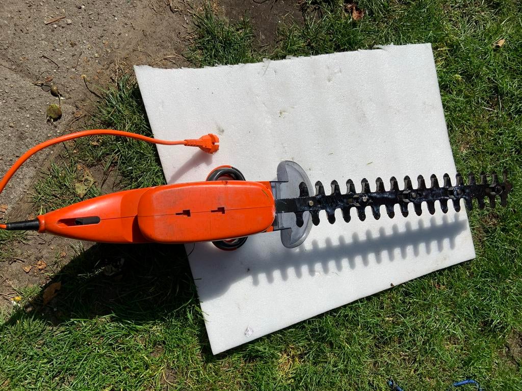 Flymo HT 420 elektrische heggenschaar, Tuin en Terras, Heggenscharen, Ophalen of Verzenden, Gebruikt, Elektrisch