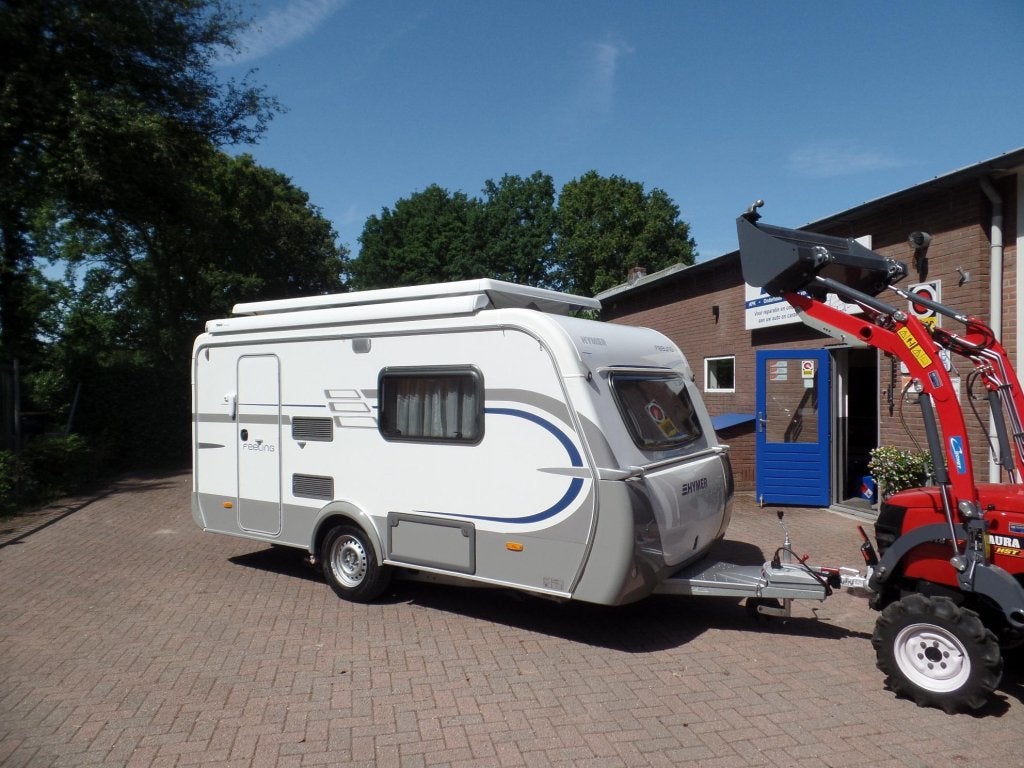 Hymer/Eriba Feeling 390 Enkele bedden / Mover / Luifel, Caravans en Kamperen, Dwarsbed, Standaardzit, Tot en met 2, Bedrijf