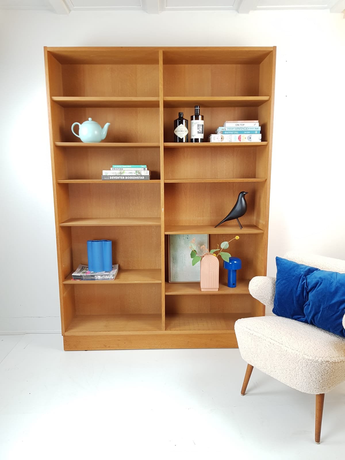 Vintage Deense grote boekenkast | open wandkast oak veneer, Huis en Inrichting, Kasten | Boekenkasten, 100 tot 150 cm, Ophalen of Verzenden