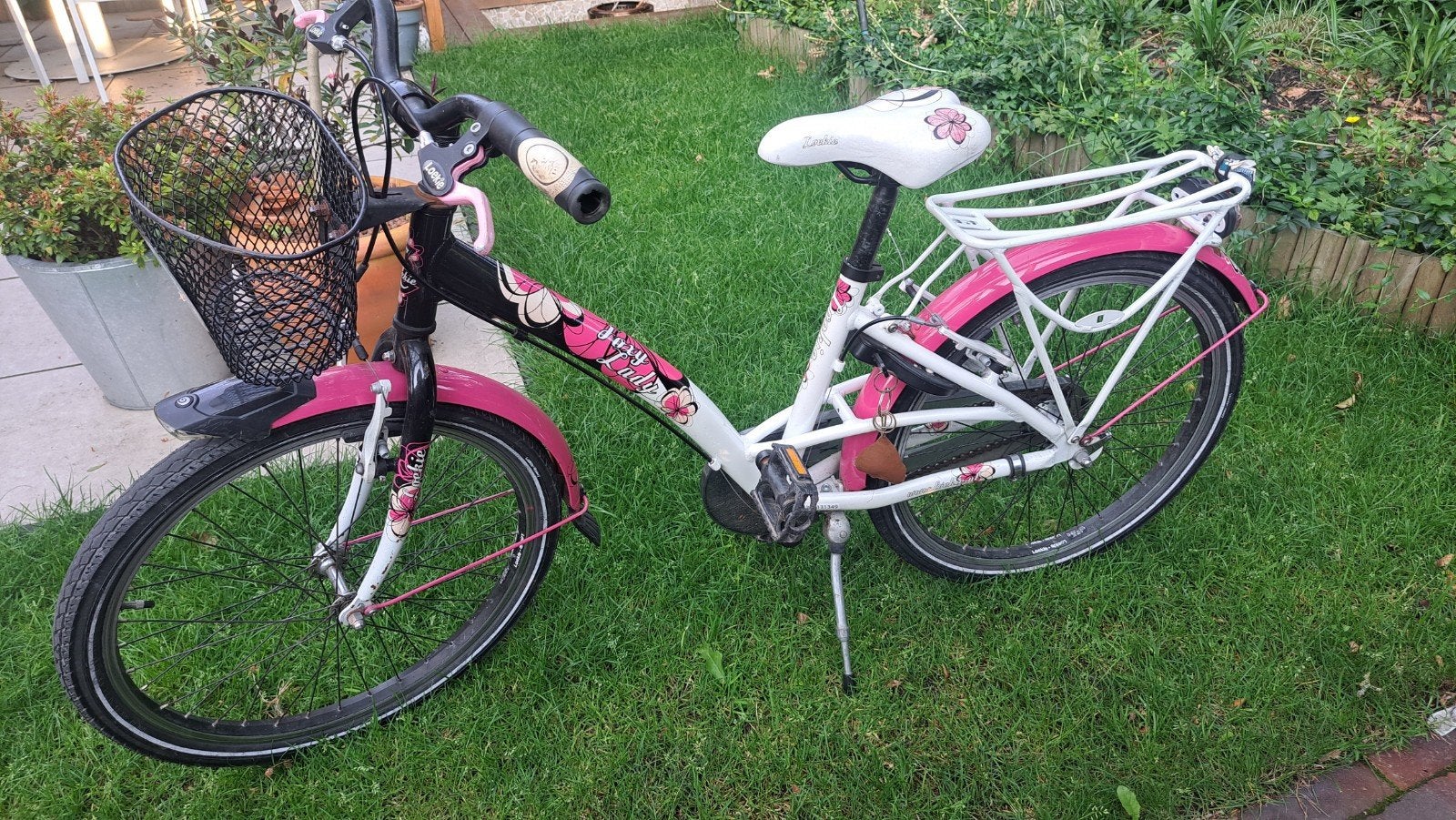 Loekie Lady kinderfiets 22 inch - Roze/Wit, Ophalen, Gebruikt, 20 inch of meer, Loekie