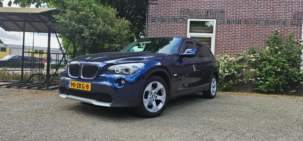 BMW X1 20I Xdrive 2012 Blauw, Euro 5, Achterwielaandrijving, 1800 kg, Zwart