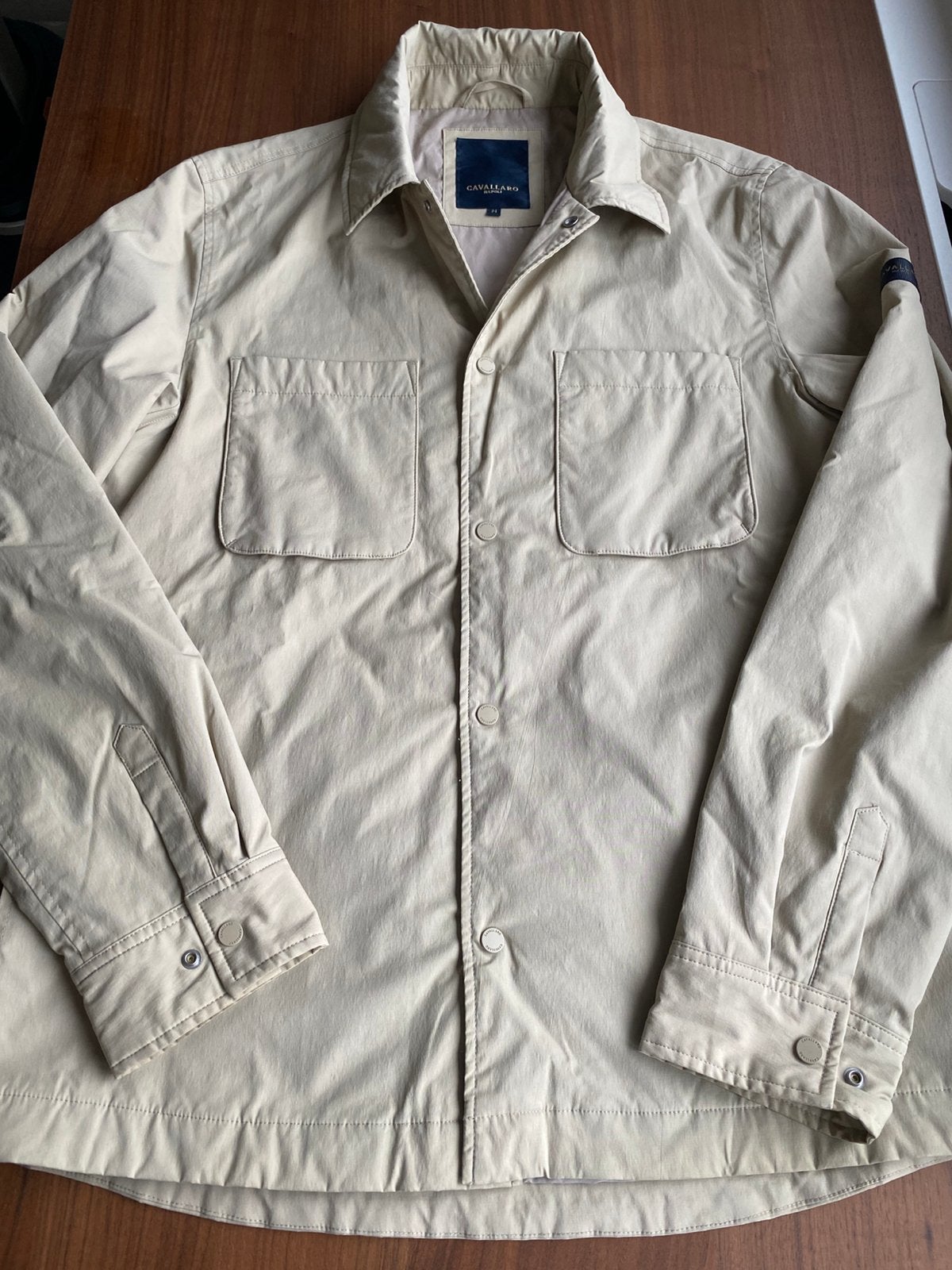Beige overshirt van Cavallaro Napoli. Uitstekende staat. M, Ophalen of Verzenden, Zo goed als nieuw, Maat 48/50 (M), Beige