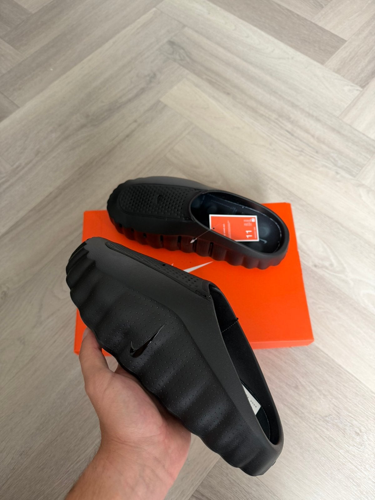 Nike Mind 001 Triple Black | Maat 45 | Nieuw in Doos, Kleding | Heren, Slippers, Zwart, Nieuw, Ophalen of Verzenden
