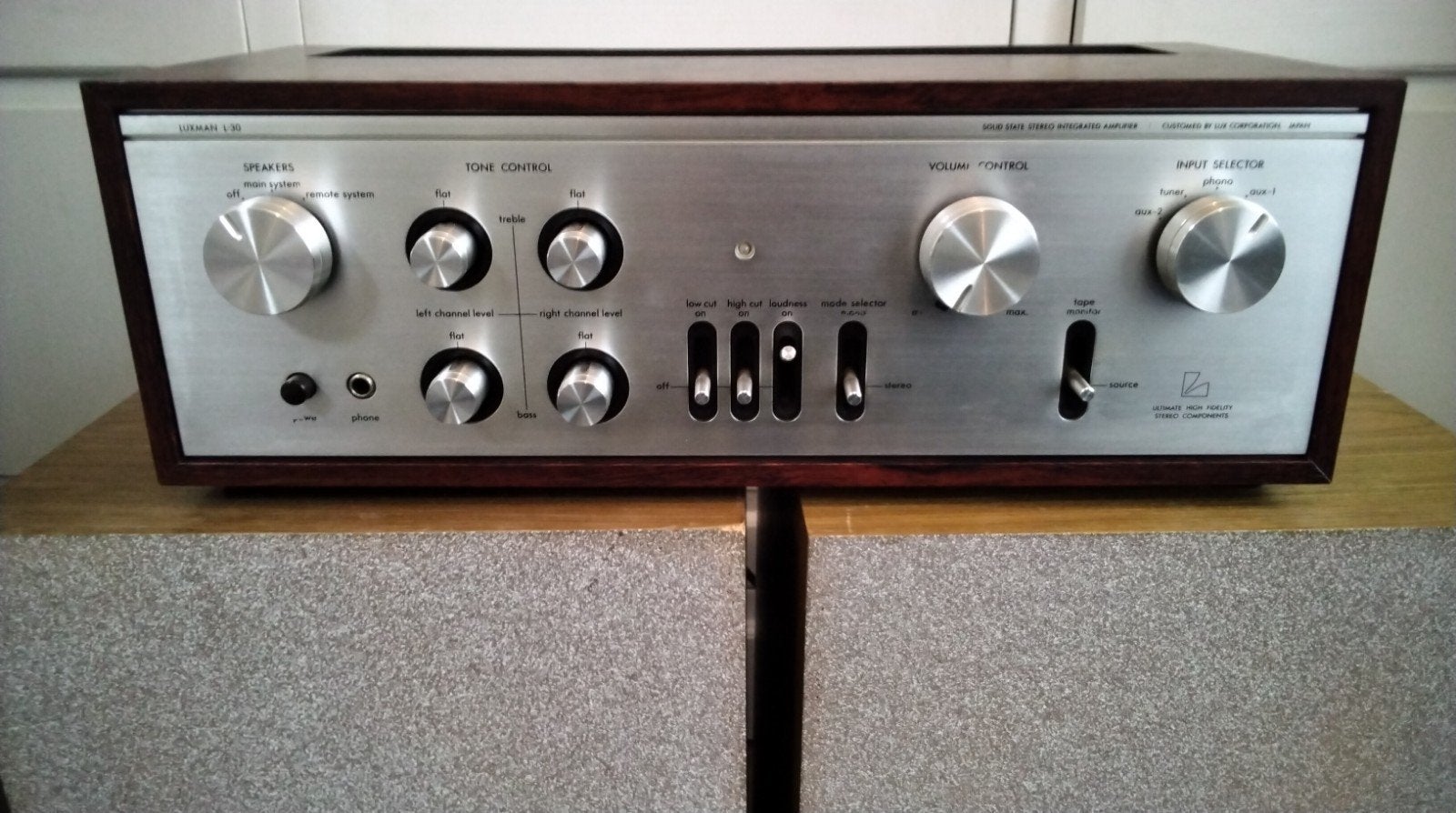 LUXMAN L 30 ZEER MOOIE STAAT ONLANGS GESERVICED MET FACTUUR, Ophalen of Verzenden, Zo goed als nieuw, Stereo, Overige merken