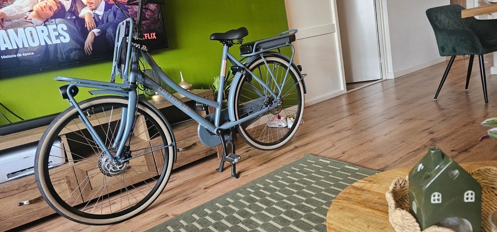 Cortina U4 Transportfiets Dames - Zo goed als nieuw, Fietsen en Brommers, Fietsen | Dames | Damesfietsen, Overige merken, Terugtraprem
