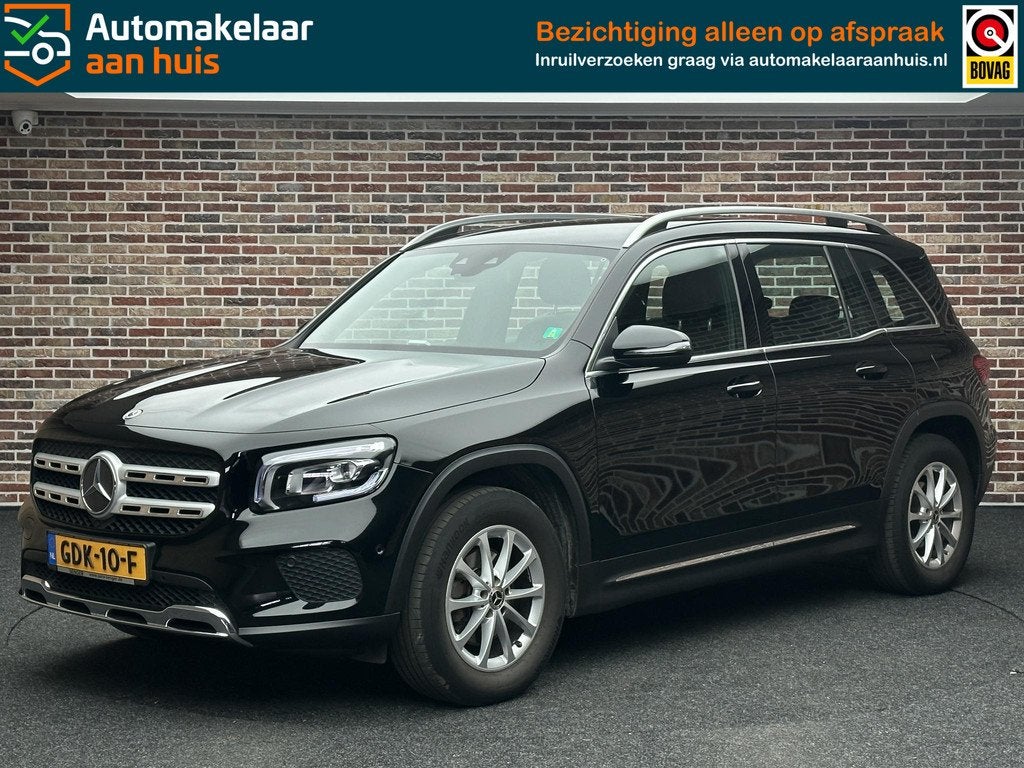Mercedes-Benz GLB 180 AMG Dealer Onderhouden Virtual Sfeer, 136 pk, Gebruikt, 4 cilinders, Leder en Stof