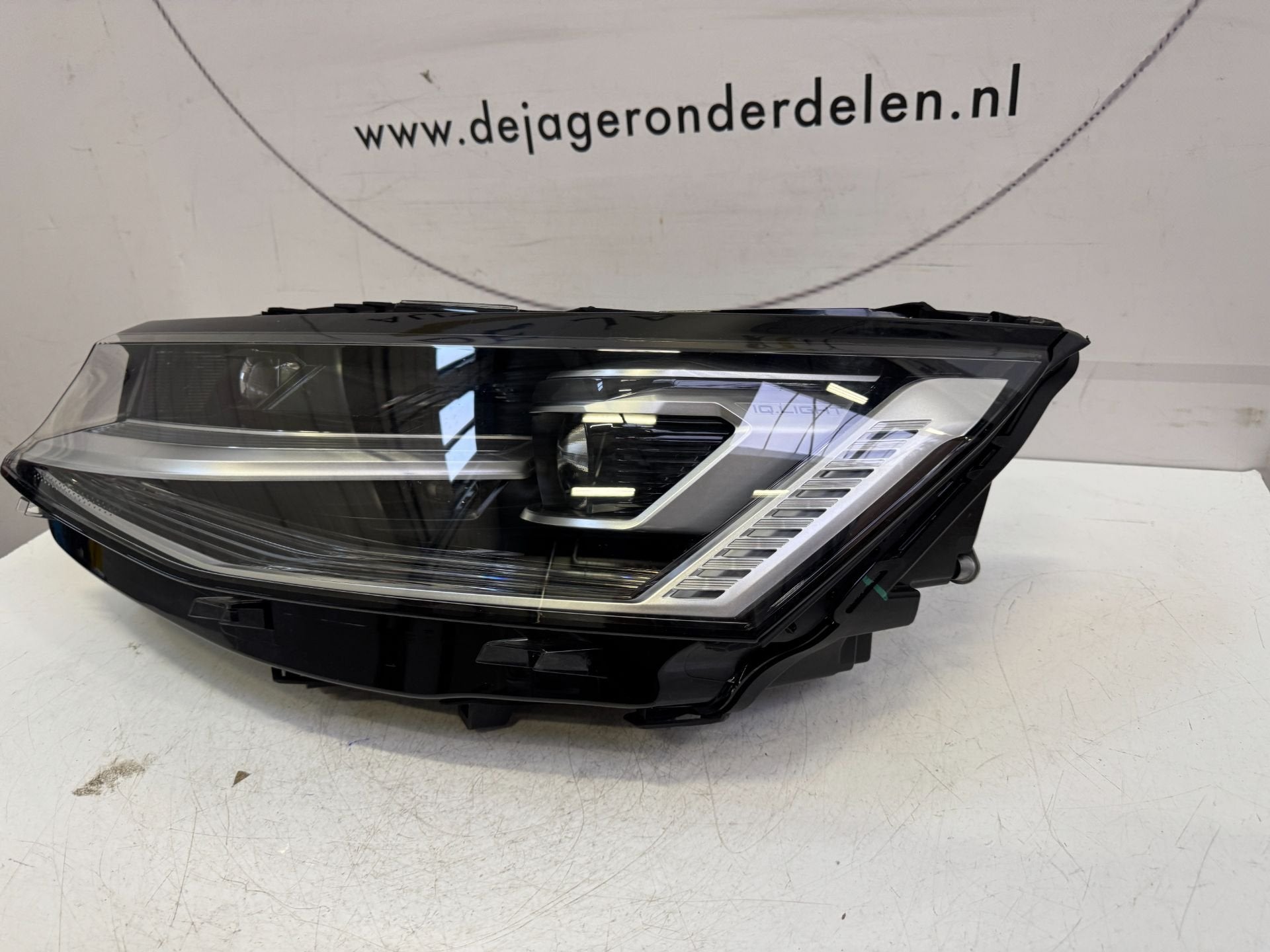 VW TRANSPORTER T7 VOL LED IQ LIGHT KOPLAMP LINKS 7T1941081E, Gebruikt, Volkswagen, Volkswagen AG, Berliner Ring 2
38440  Wolfsburg, DE