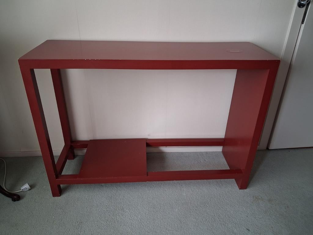 Bordeauxrode zelfgemaakte Sidetable, opknappertje, Ophalen, 25 tot 50 cm, Rechthoekig, 100 tot 150 cm