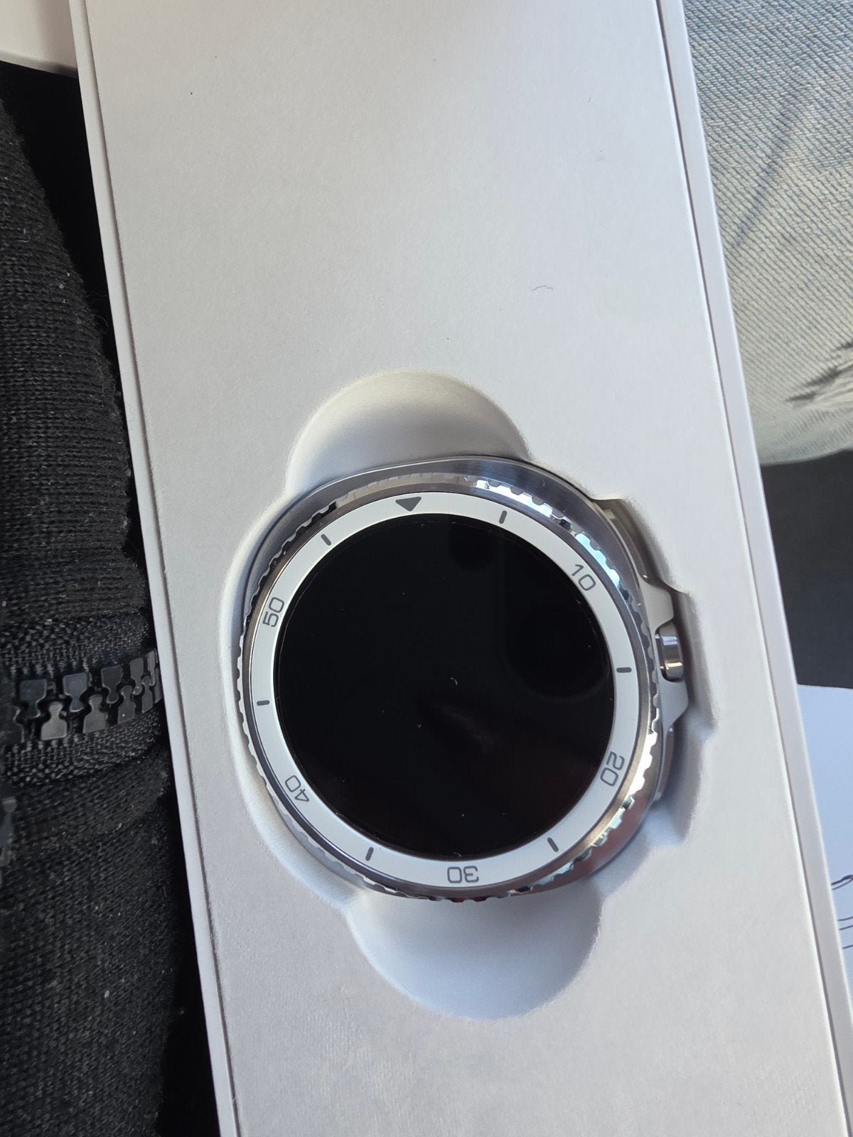 samsung classic Stijlvolle Smartwatch met Witte Band - Nieuw, Wit, Nieuw, Ophalen of Verzenden, Samsung Galaxy Watch 8 Classic