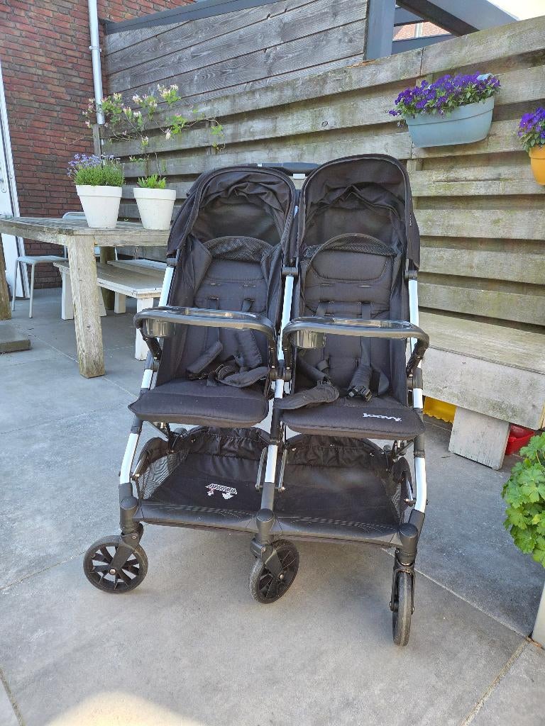 Dubbele buggy, Kinderen en Baby's, Buggy's, Ophalen, Zo goed als nieuw, Overige merken, Verstelbare rugleuning