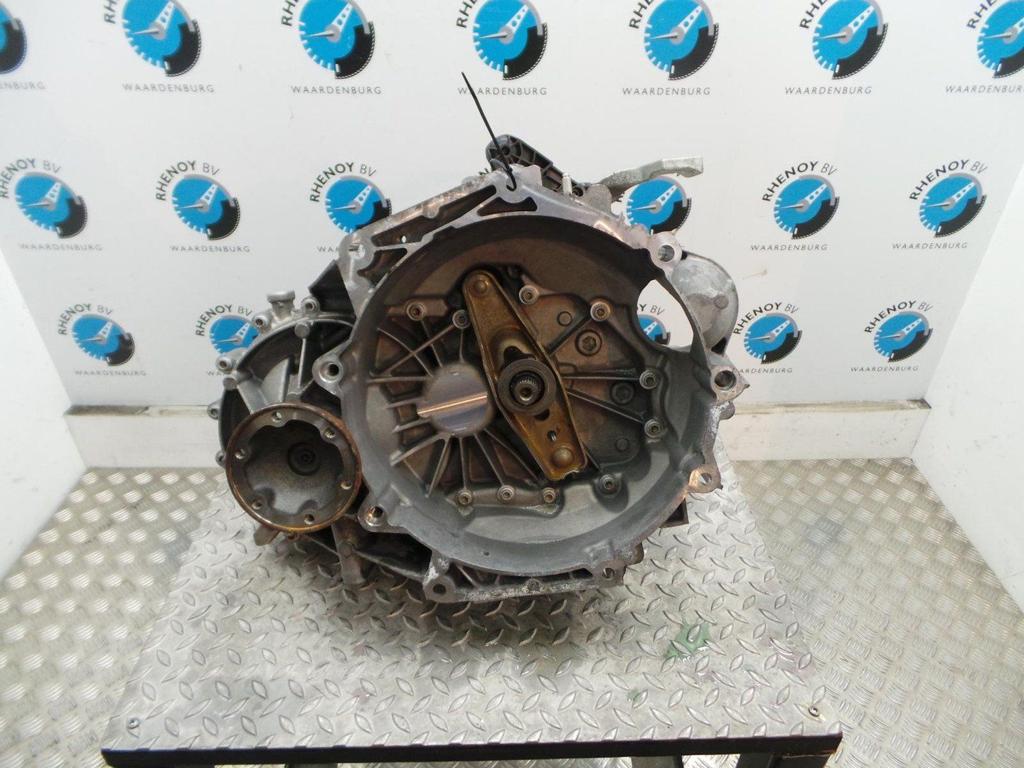 VOLKSWAGEN BEETLE TRANSMISSIE / VERSNELLINGSBAK 2013, Ophalen of Verzenden, Gebruikt, Stiba lid