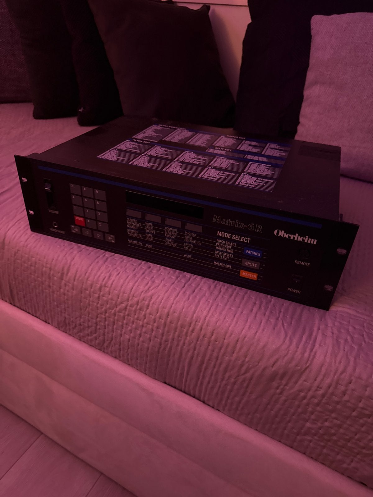 Oberheim Matrix-6R Synthesizer Module, Gebruikt, Overige aantallen, Met midi-aansluiting, Ophalen