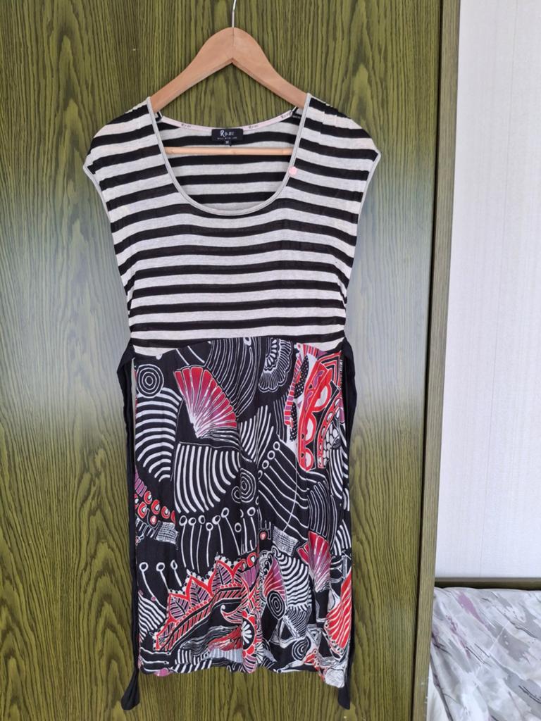 Ro-zu Zomerjurk met strepen en print - Maat M, Kleding | Dames, Maat 38/40 (M), Ophalen of Verzenden, Zo goed als nieuw, Knielengte