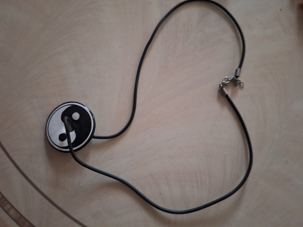 Yin Yang ketting met hanger, Gebruikt, Verzenden, Zwart, Overige materialen