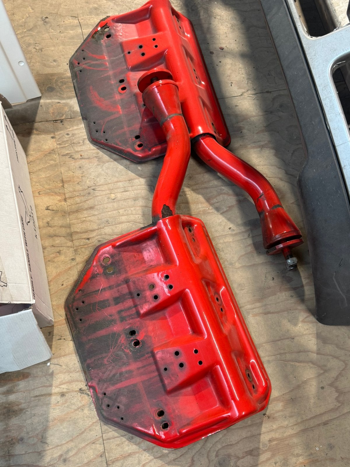 Scania spatbord steunen achter, Ophalen, Scania, Carrosserie en Plaatwerk