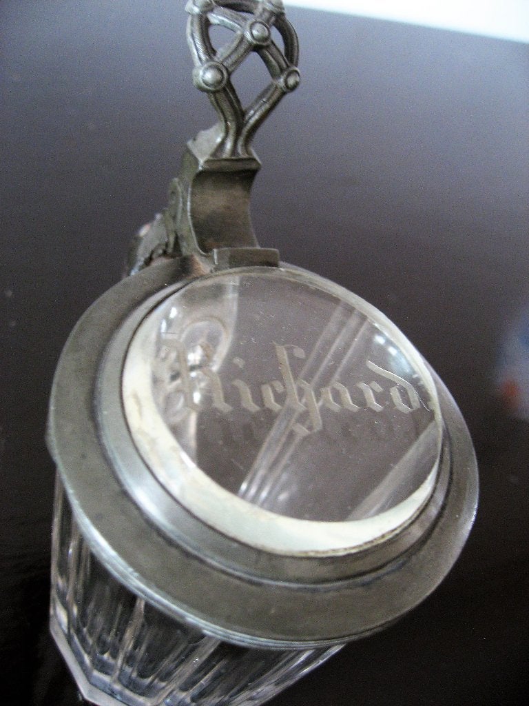 Antieke kuuroord drinkbeker, tin en kristal voor Richard, Ophalen of Verzenden