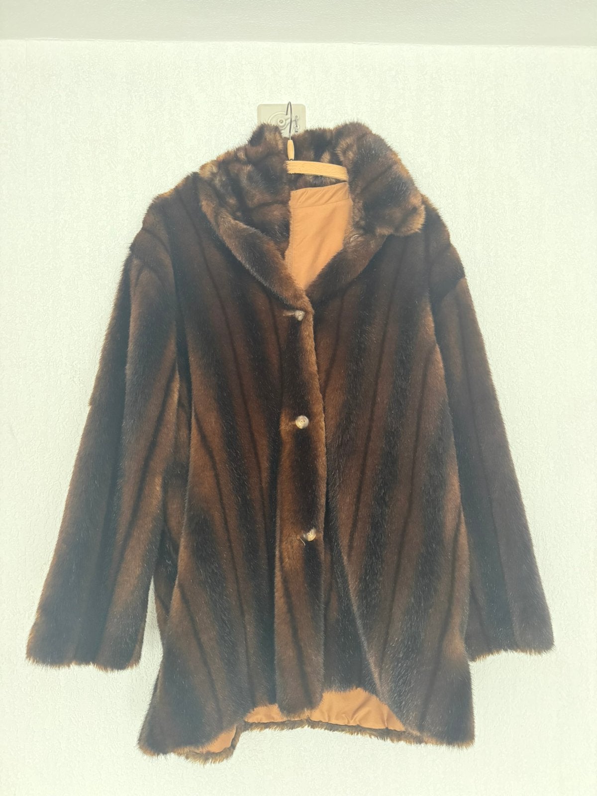 Bontjas van wasbeer, Kleding | Dames, Jassen | Winter, Ophalen, Zo goed als nieuw, Maat 38/40 (M), Bruin