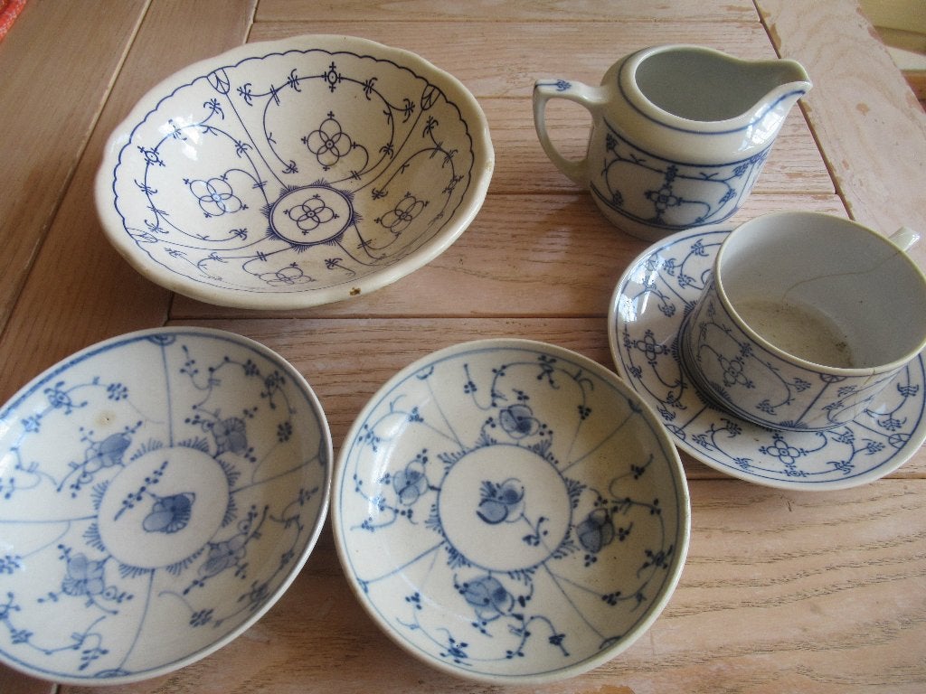 Saksisch/Friesch servies, Huis en Inrichting, Keuken | Servies, Gebruikt, Ophalen of Verzenden, Overige stijlen, Kop(pen) en/of Schotel(s)
