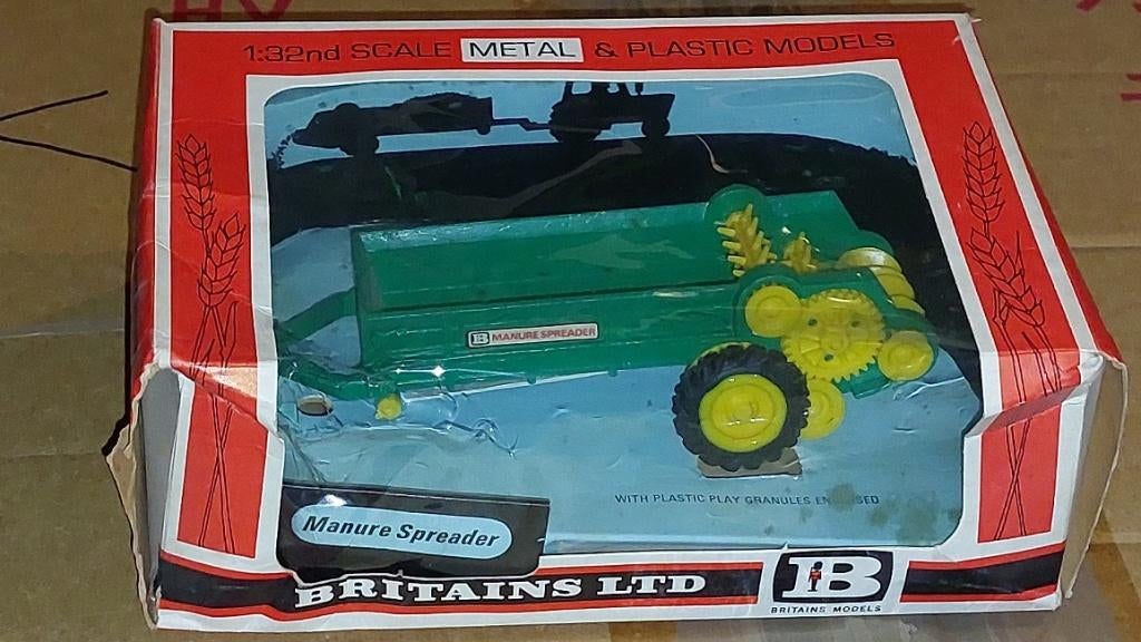 Britains 9540 mestverspreider zeldzaam groen, Ophalen of Verzenden, Nieuw, Tractor of Landbouw, Britains